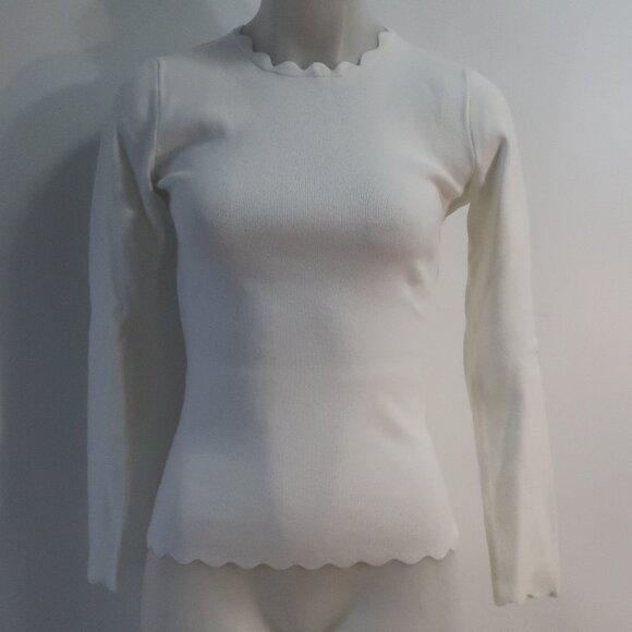 Minnie Rose Sweaters - NWT Womens Minnie Rose White Scalloped Neck Hem Viscose Knit Blend Sweater M